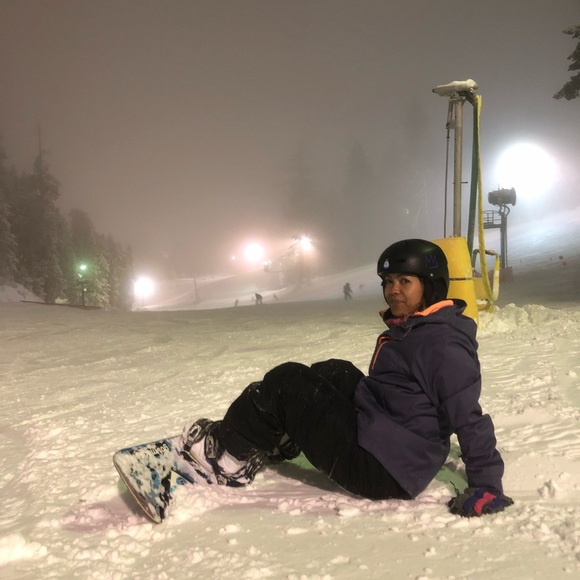 Meet your Posher - Picture 2 of 7